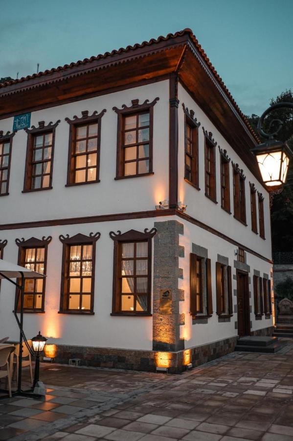 Oemer Cakiroglu Konagi Sürmene Esterno foto
